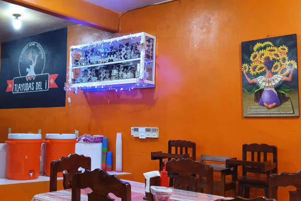 Antojitos Y Tlayudas La Escondida