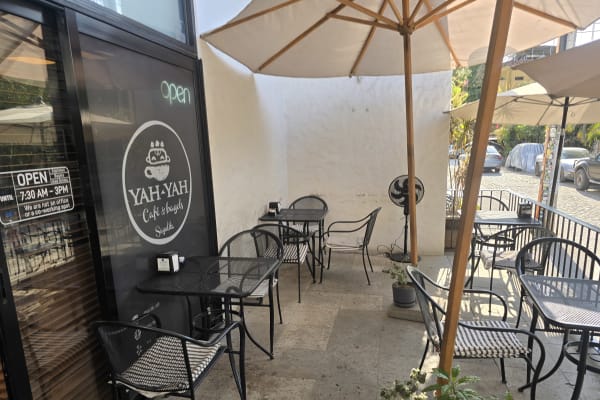 YAH-YAH Sayulita Café