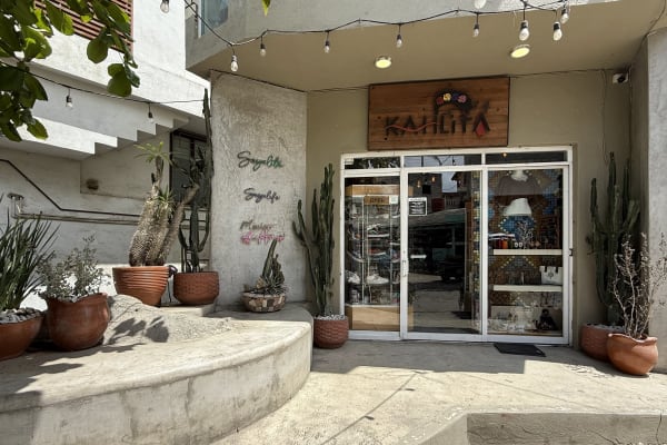 Kahlita Shop & Ethneakers.co