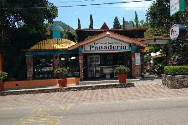 Restaurante Bar / Hotel El Pan Nuestro Gourmet