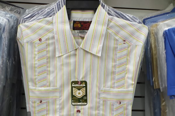Guayaberas Yucatecas