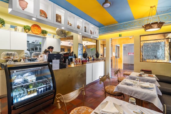 Trovasi Cafe