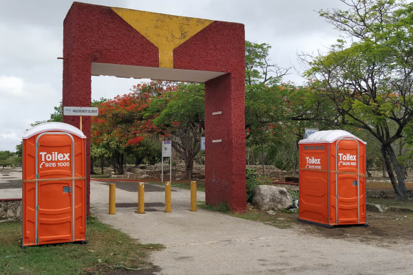 Fraccionamiento del Parque Flea Market