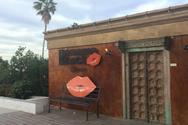 Bésame Mucho Bazaar