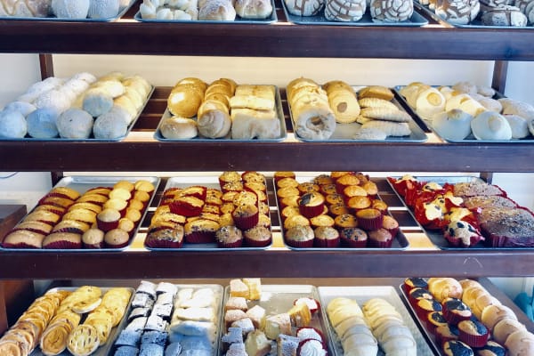 Panadería y Repostería La Familia