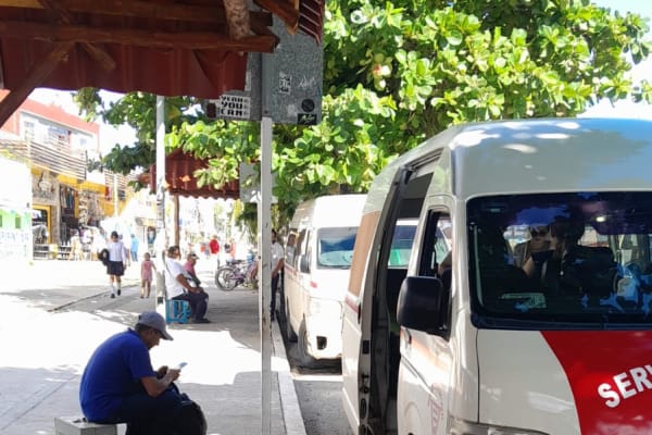 Colectivo local tulum
