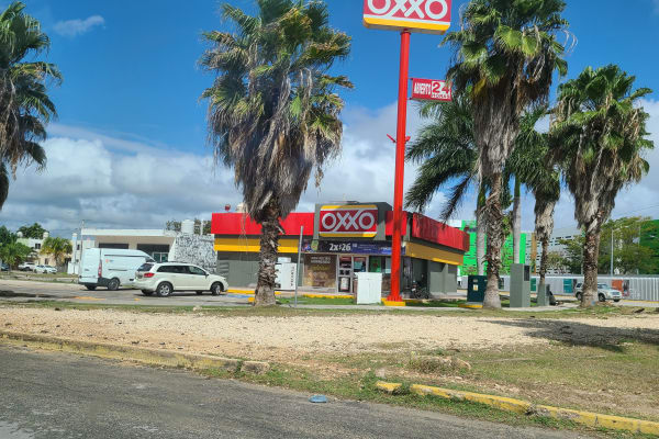 OXXO Real Montejo MID