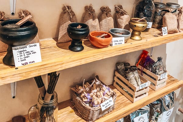 Copal Store by KUKURUXO