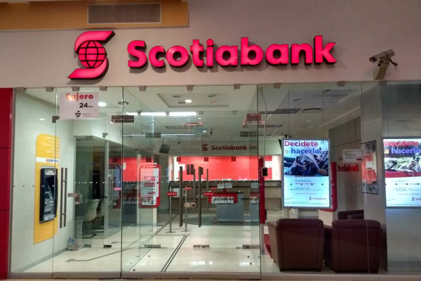 Scotiabank Plaza Galerías