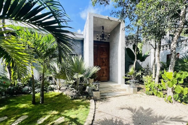 Casa Halo | Luxury Vacation Villa in Tulum | Nearby Beach