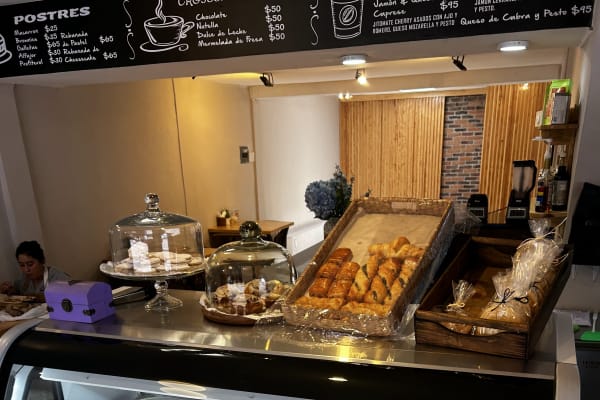 Cafetería Y Pastelería La Mora