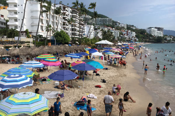 Playa De Los Muertos