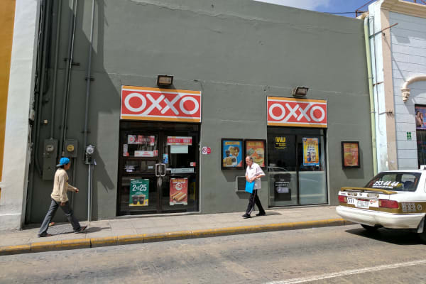 OXXO Zocalo MID