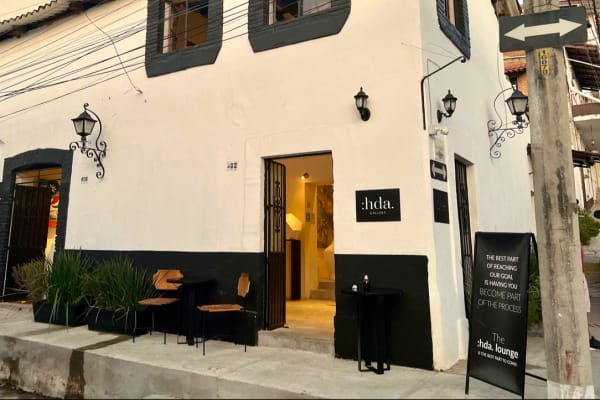 Hacienda:HDA Gallery & Lounge