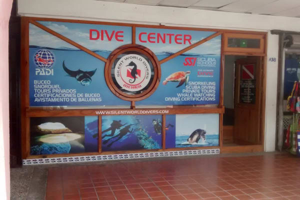 Silent World Divers