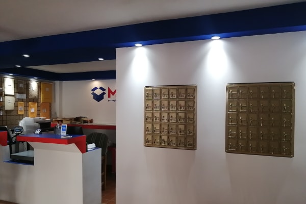 ENVIOS Y EMPAQUES MBox