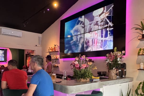Cheeky Lounge