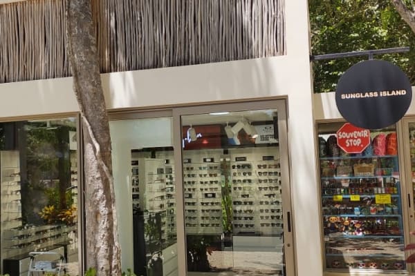 Sunglass Island
