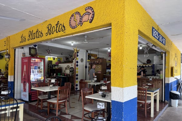 Los Platos Rotos