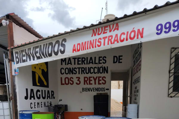 MATERIALES PARA CONSTRUCCIÓN LOS TRES REYES