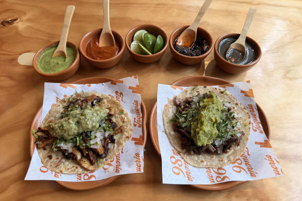 Taqueria La 86