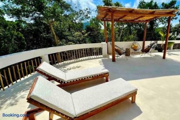 Casa Kuk, stylish, Beach at 5 min, Pool, Concierge