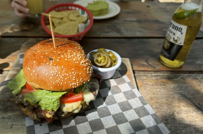 Burgers Club Tulum — photo 2