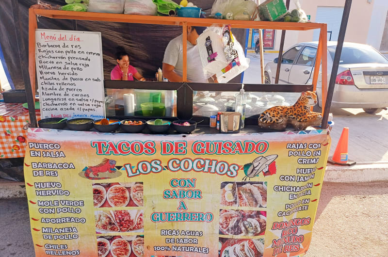 Tacos de guisado "los cochos" — photo 3