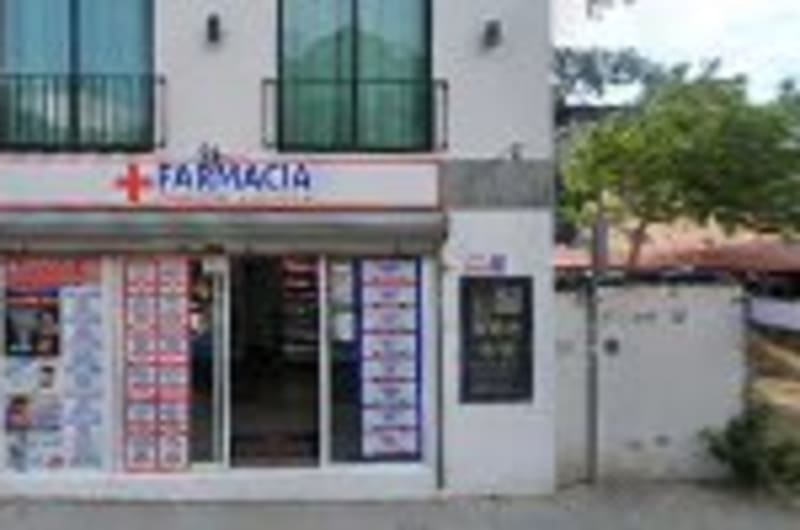 Farmacia Los Arcos — photo 1