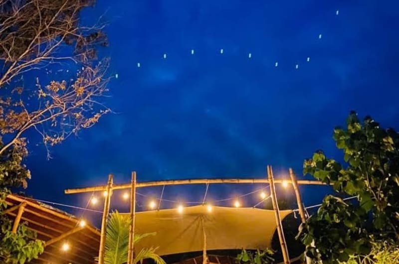BAJO LAS ESTRELLAS - Tent — photo 2