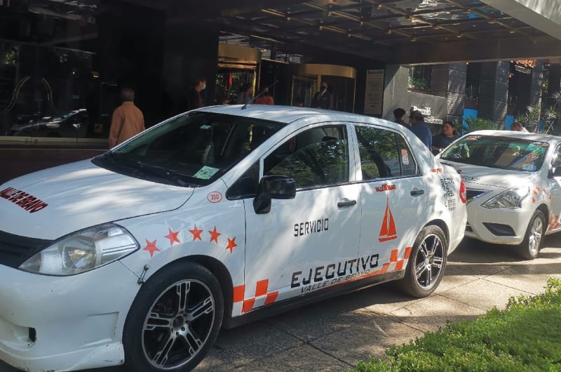 Servicio de taxi ejecutivo las 24 hrs — photo 1