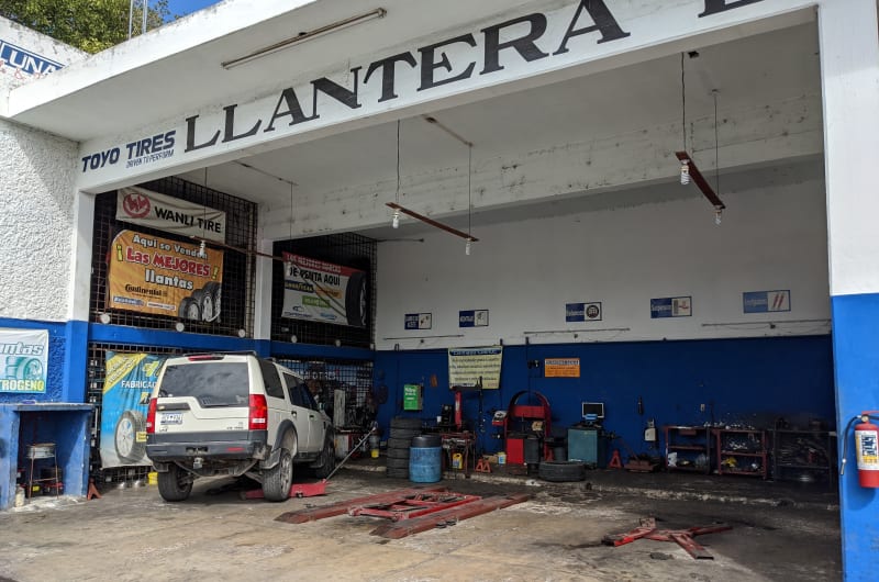 Llantera Luna — photo 1