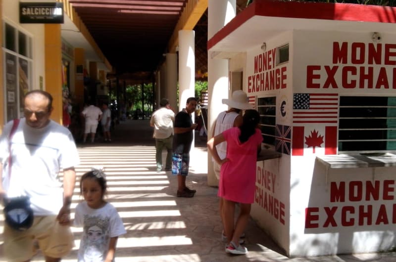 MONEY EXCHANGE — photo 1