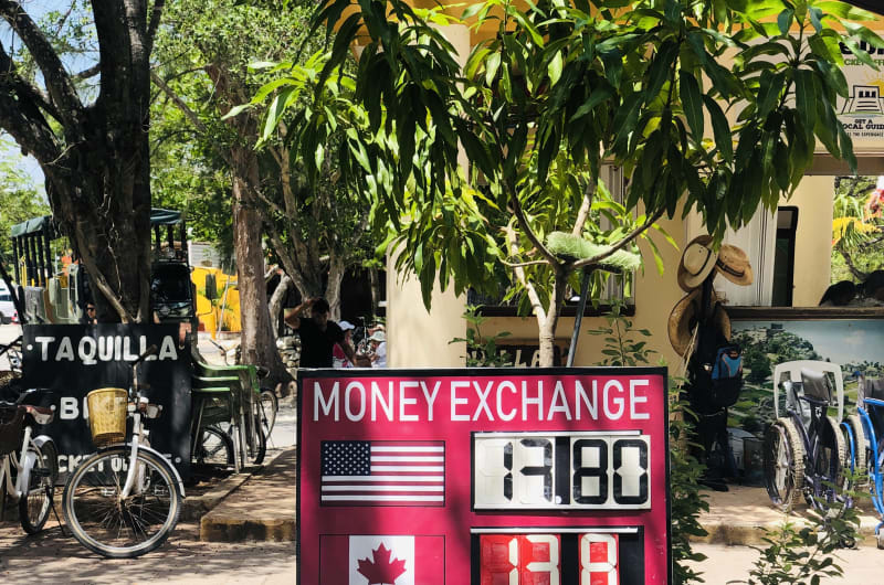 MONEY EXCHANGE — photo 2