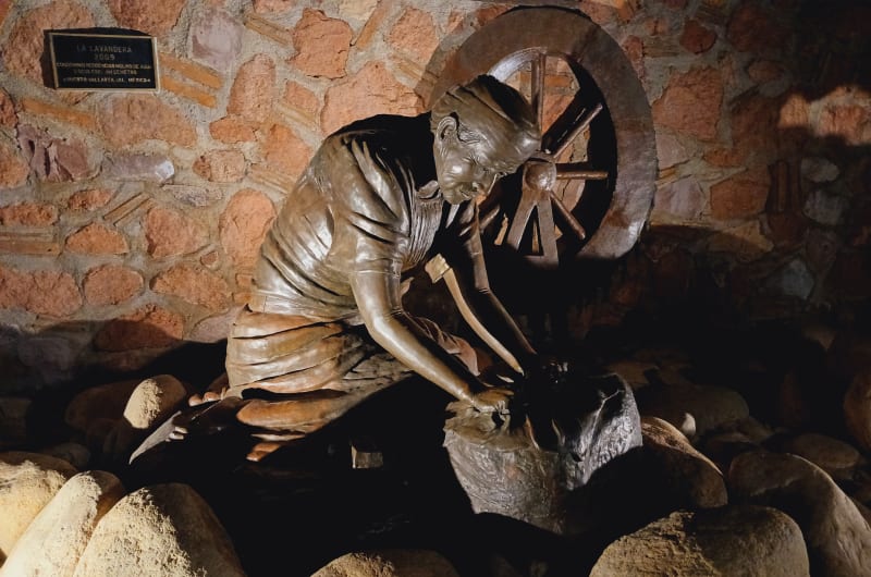 Estatua de la Lavandera — photo 2
