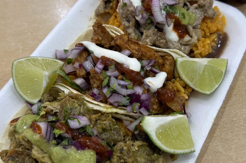 Don Takis Gran Plaza — photo 1