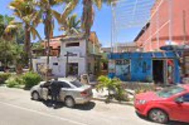 Todos Santos Smoke & Surf Shop — photo 2