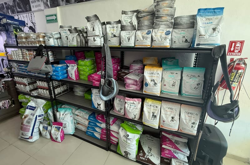 EasyPet Mérida croquetas & accesorios — photo 2