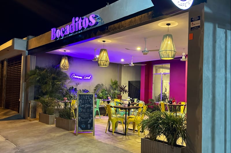 Cafetería Bocaditos & más — photo 2