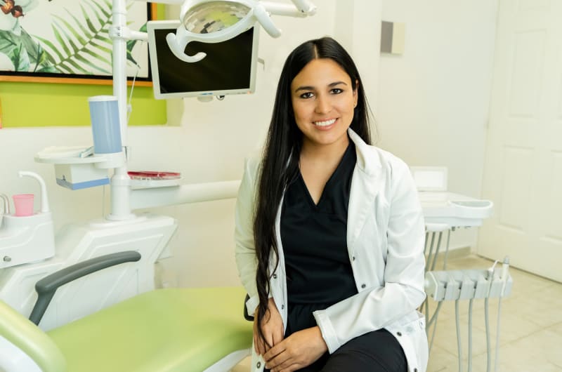 Debra Baqueiro | Periodoncia e Implantología — photo 1