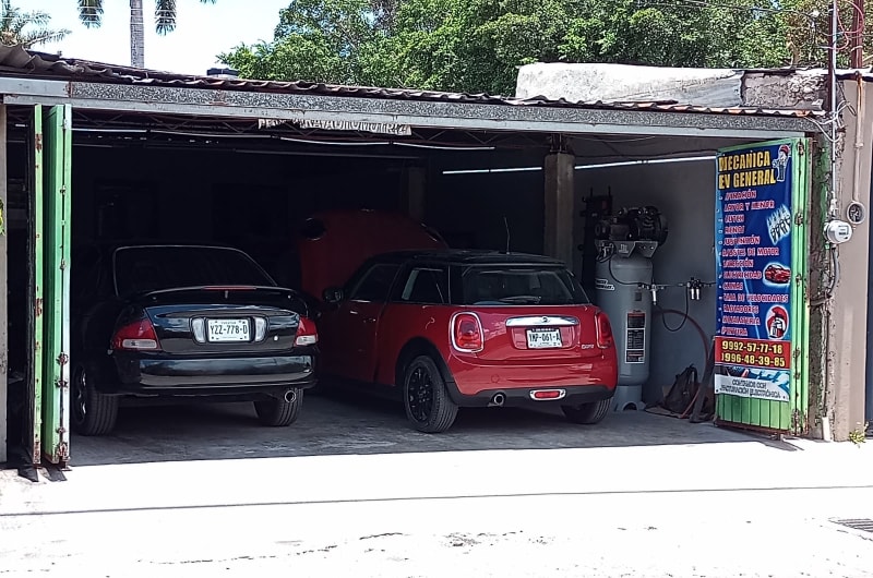 Taller "Los 5 hermanos": Hojalatería, pintura y mecánica automotriz. — photo 1