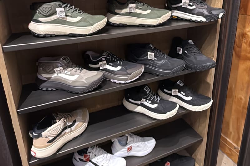 Vans Store Altabrisa — photo 3