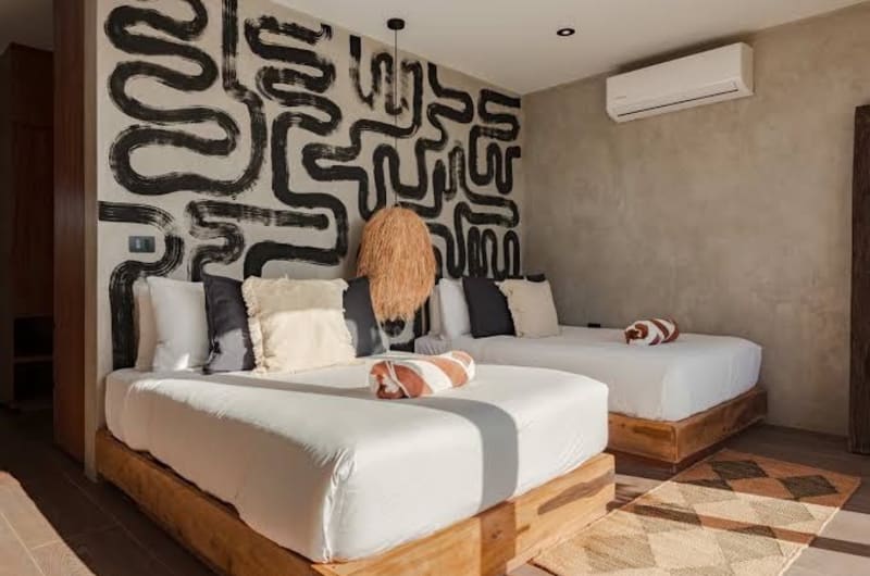 Luxury Jungle Villa with Private Pool & Jacuzzi — photo 2