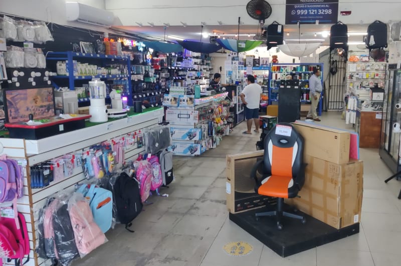 TecnoMundo Caucel 1 (Plaza Royal) — photo 2