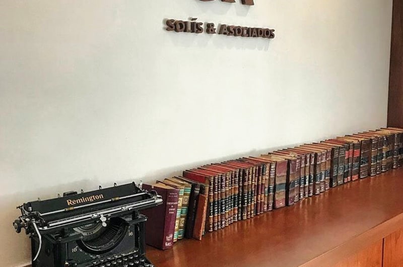 Notaría Pública 102 - Solís & Asociados. — photo 2
