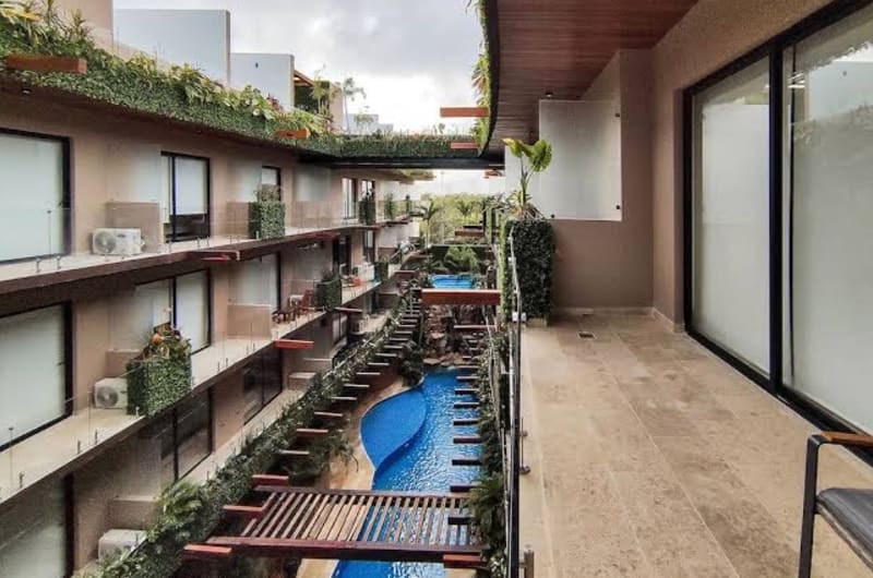 Menesse Tulum Luxury Apartments by Spot Rentals - Suite with Balcony — photo 3