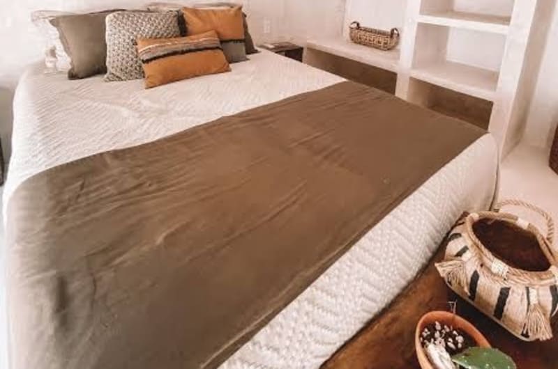 Jungle house — photo 1