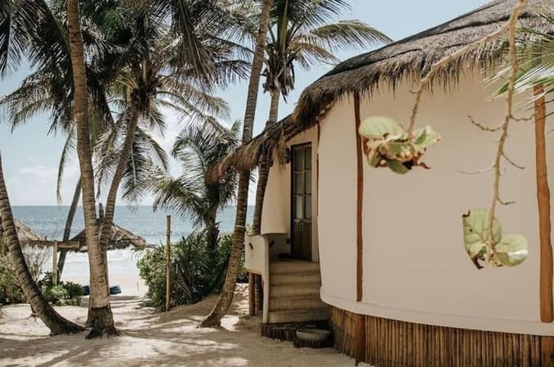 Romantic Bungalow on Tulum beach with turquoise sea at your doorstep! — photo 1