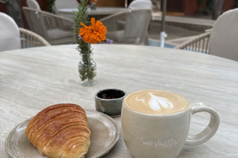 Las Playitas Coffee Shop — photo 3