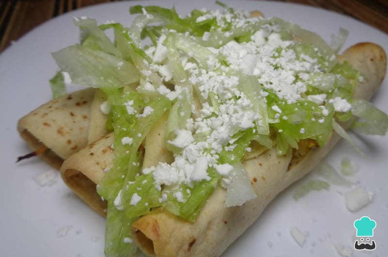 PANUCHOS Y SALBUTES — photo 3